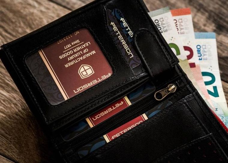 Portfel, czarny, skórzany, RFID, Peterson