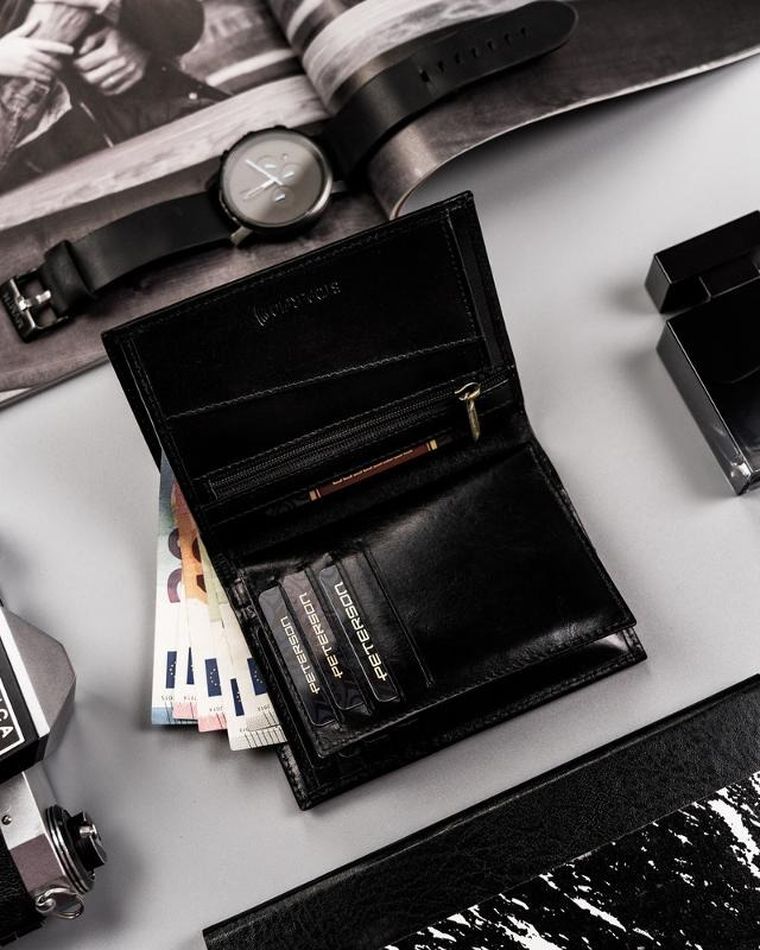 Portfel, czarny, skórzany, RFID, Peterson