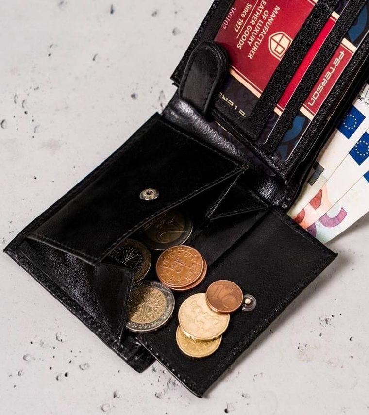 Portfel, czarny, skórzany, RFID, Peterson