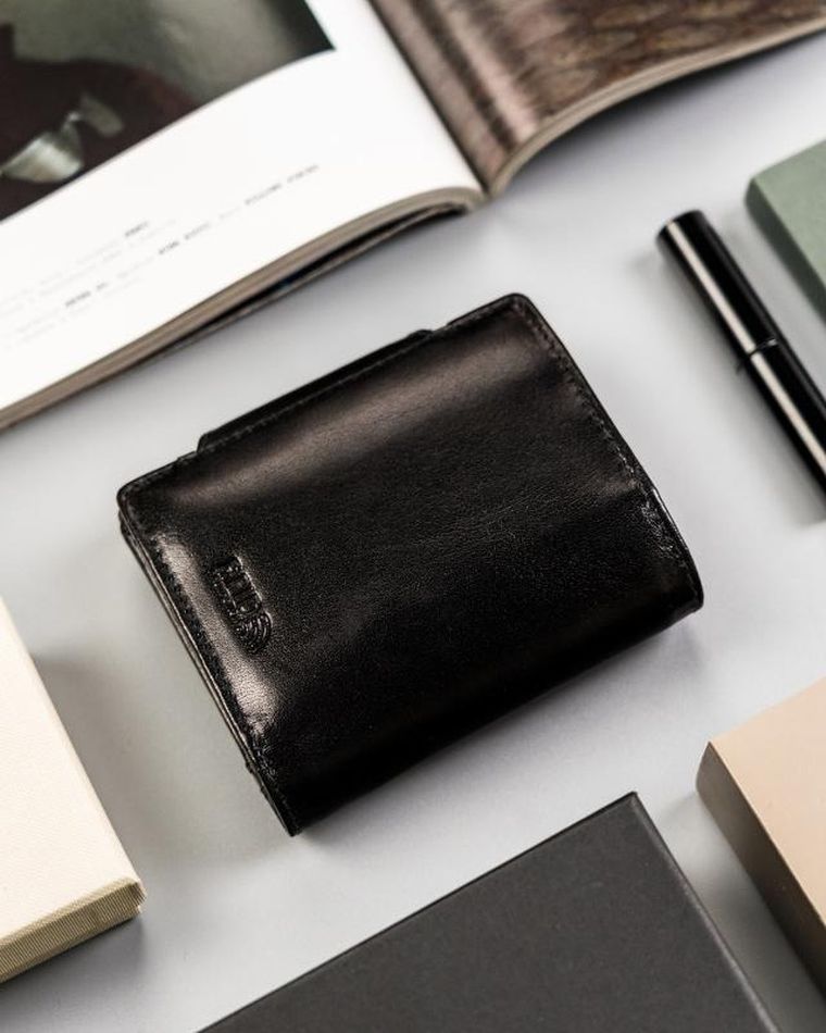 Portfel, czarny, skórzany, RFID, Peterson