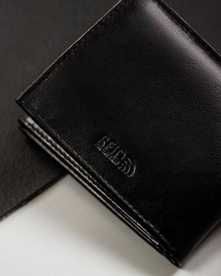 Portfel, czarny, skórzany, RFID, Peterson