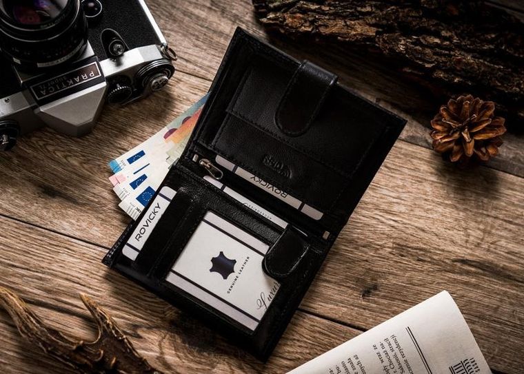 Portfel, czarny, skórzany, RFID, Rovicky