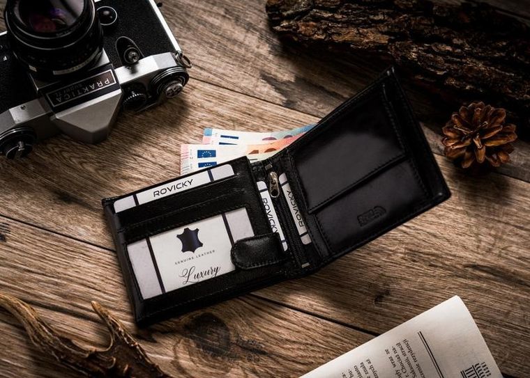 Portfel, czarny, skórzany, RFID, Rovicky