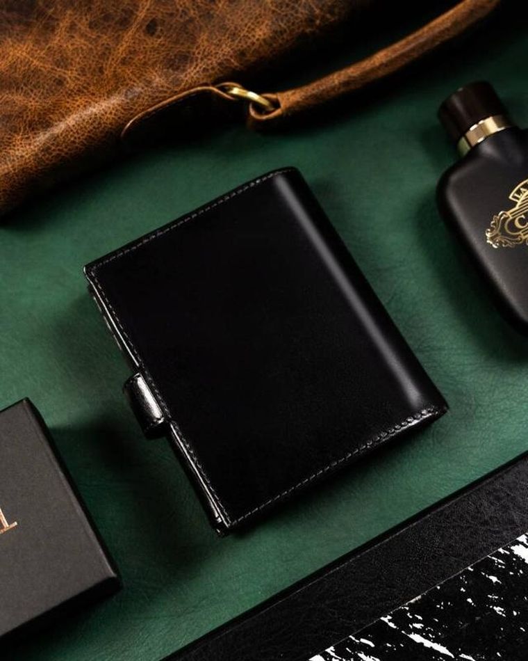 Portfel, czarny, skórzany, RFID, Rovicky