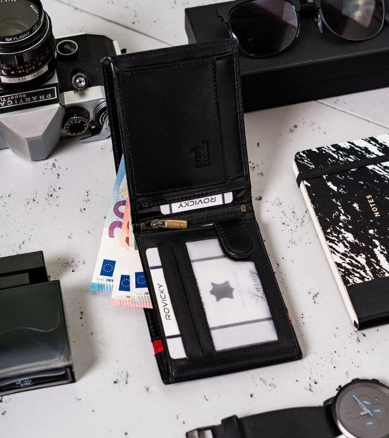 Portfel, czarny, skórzany, RFID, Rovicky