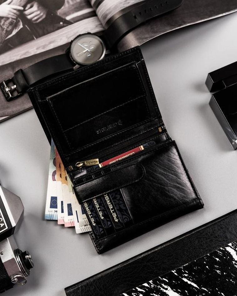 Portfel na karty, czarny, skórzany, RFID, Peterson