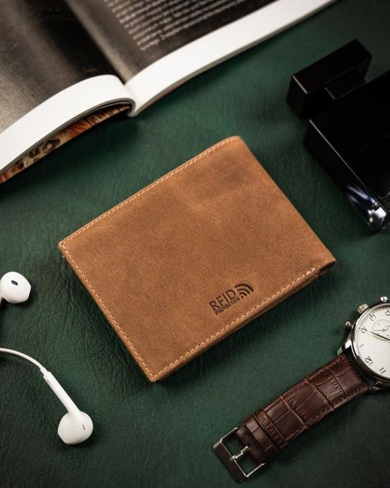 Portfel z kieszonką na kartę, brązowy, skórzany, Peterson