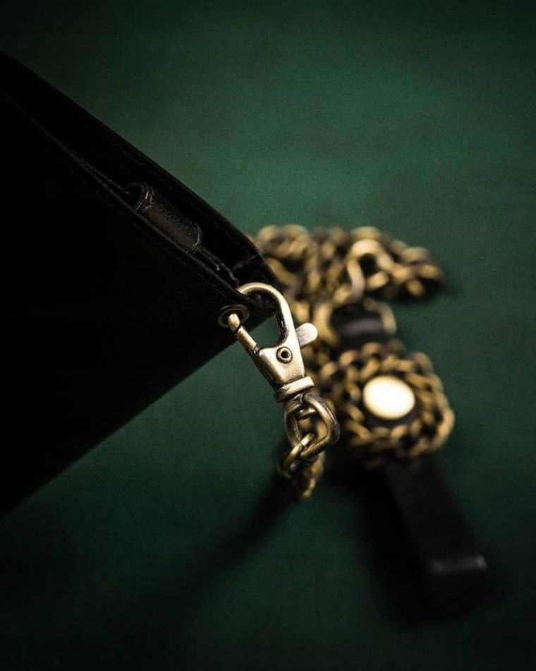 Portfel z łańcuszkiem, czarny, skórzany, Peterson