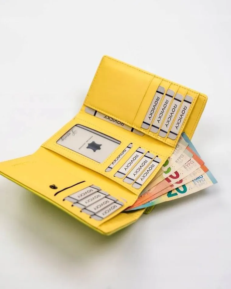 Portfel, żółty, skóra ekologiczna, Cavaldi