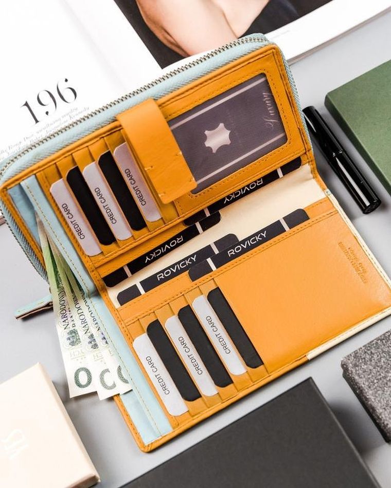 Portfel, żółty, skórzany, Rovicky