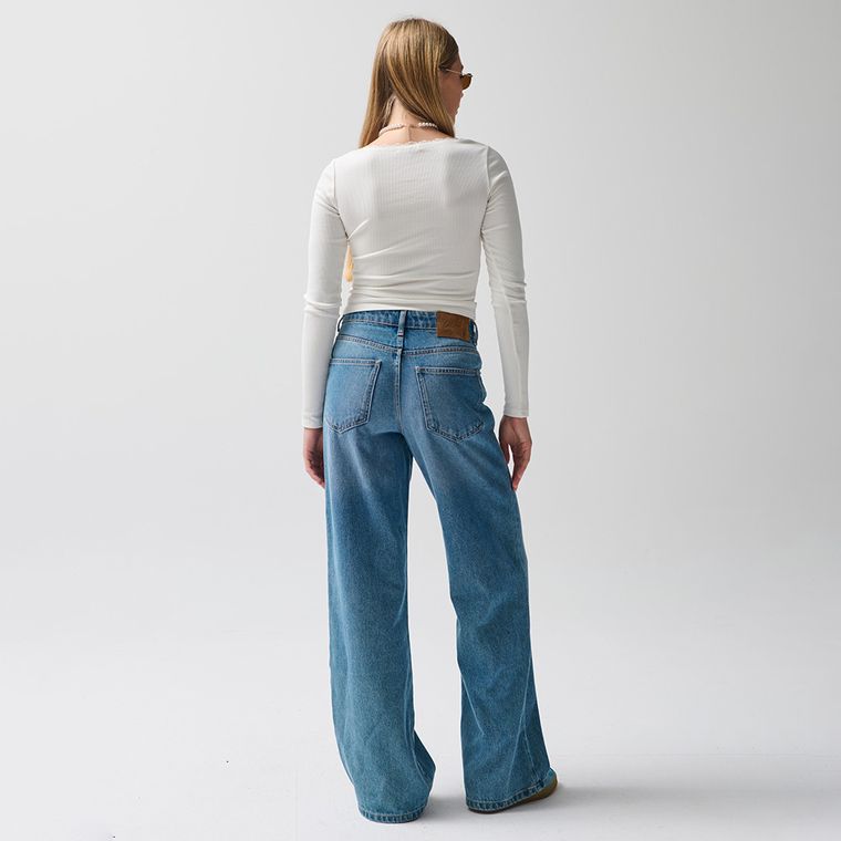 Prążkowana bluzka ecru z koronką NOWEAR