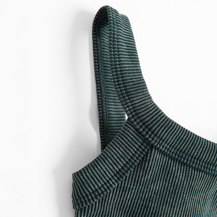 Prążkowany top na ramiączka NOWEAR