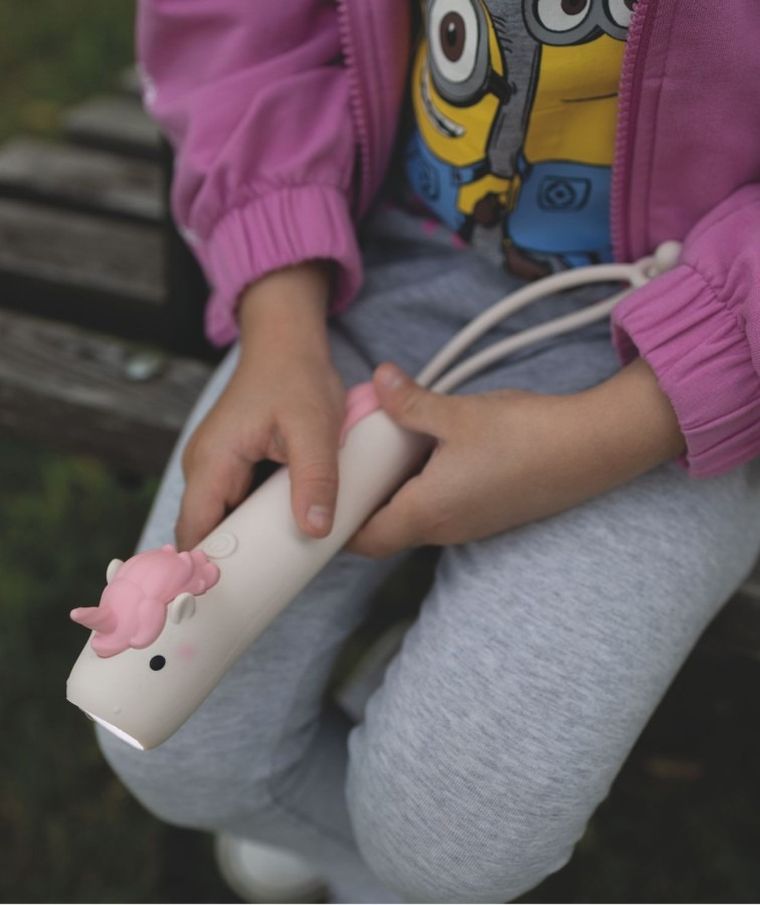 Rabbit & Friends, bezpieczna latarka, Jednorożec Pinky