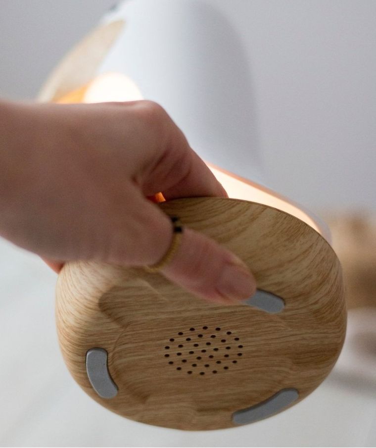 Rabbit & Friends, Maskonur, lampka z głośnikiem, biała