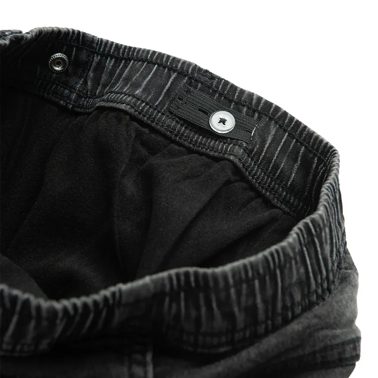 Regulowane jeansy o kroju jogger Cool Club