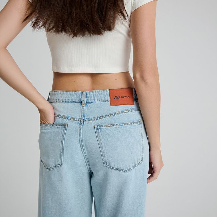 Regulowane jeansy o kroju wide leg NOWEAR