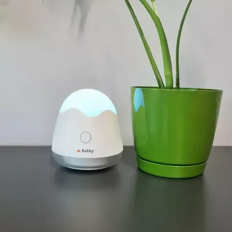 Ruhhy, golarka do ubrań z lampką nocną