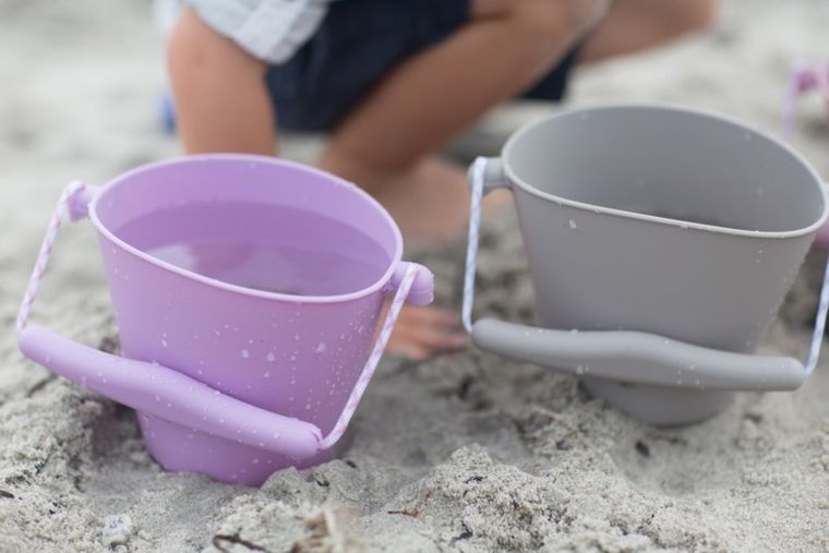 Scrunch, Bucket, składane wiaderko do wody i piasku, pastelowe żółte