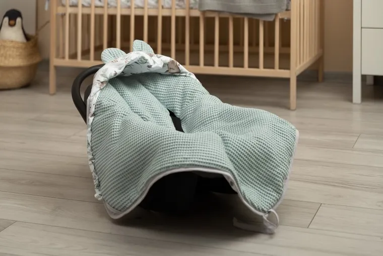 Sensillo, Sarenki, otulacz do fotelika, wafel, miętowy