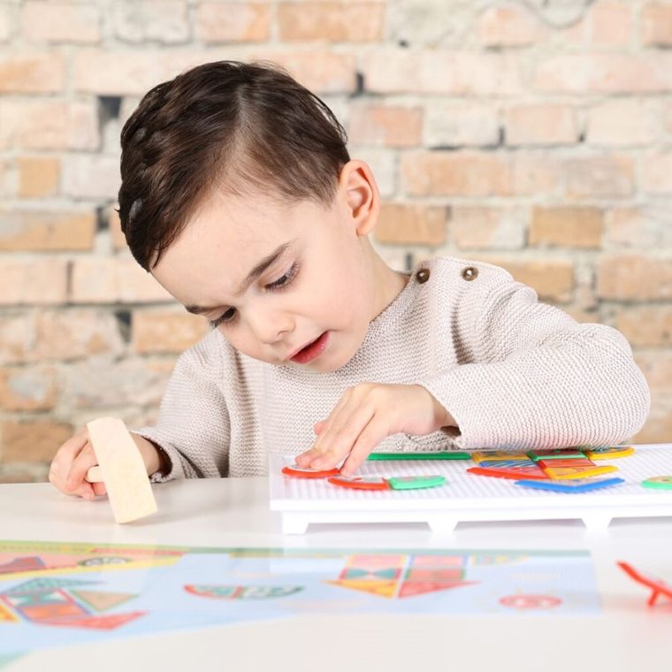 SES Creative, My Fist, Stuku Puku, przybijanki