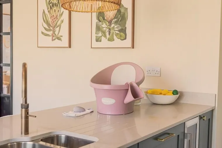 Shnuggle, Baby, wanienka dla niemowlaka z odpływem, Blossom Pink