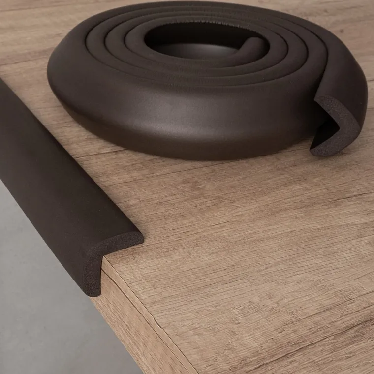 Sipo, piankowa taśma zabezpieczająca ostre krawędzie mebli, 2 metry, brązowa