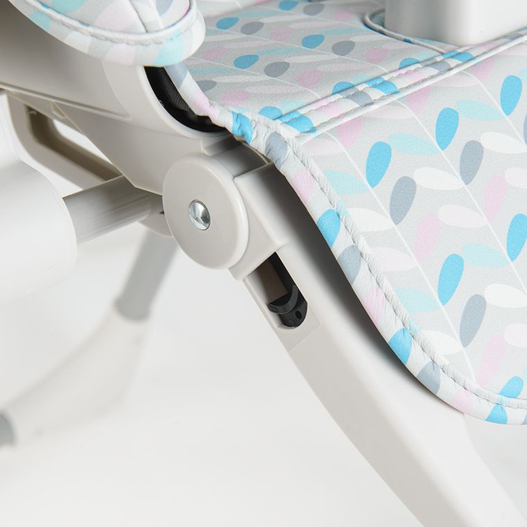 Smiki, krzesełko do karmienia, jodełka