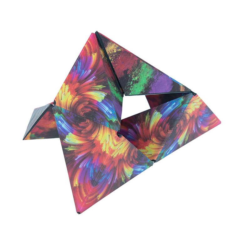 Smiki, Magiczna kostka, magnetyczna układanka