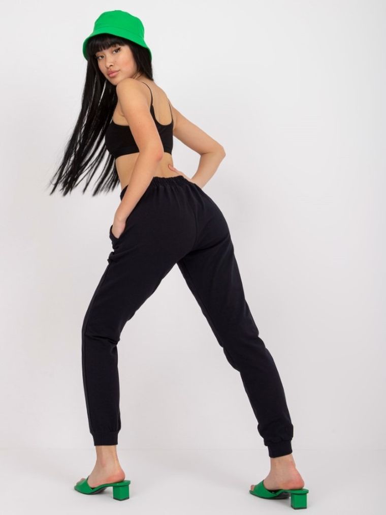 Spodnie dresowe damskie, granatowe, Basic Feel Good