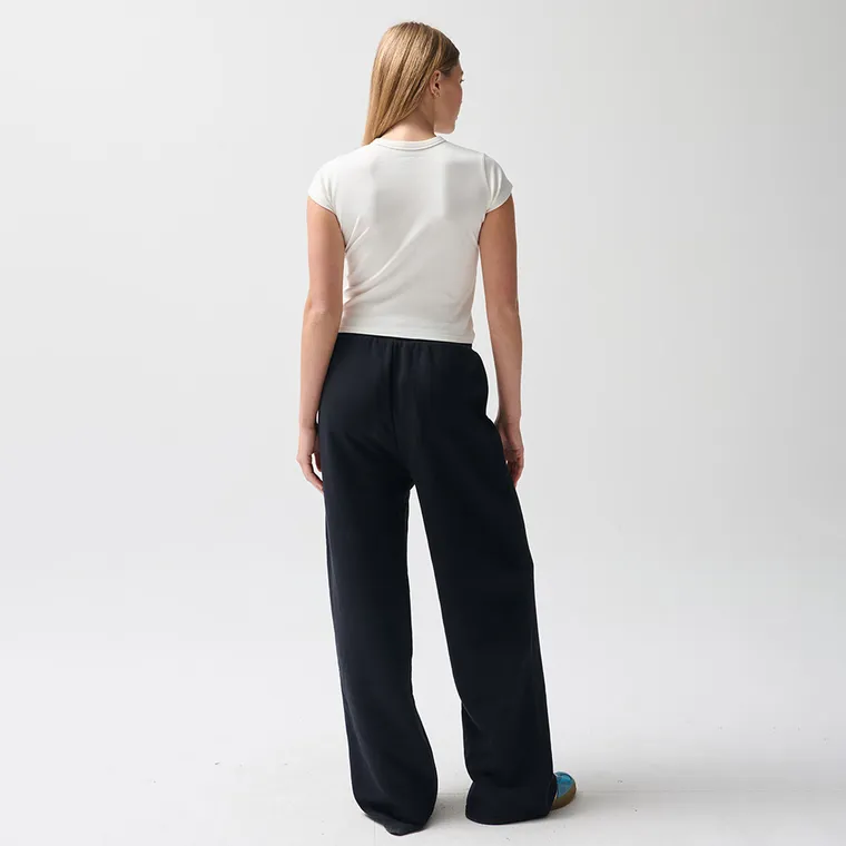 Spodnie dresowe z szeroką nogawką o kroju oversize NOWEAR