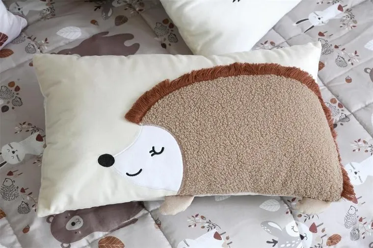 Stof, Gabin, poduszka dziecięca, Jeżyk, 50-30 cm