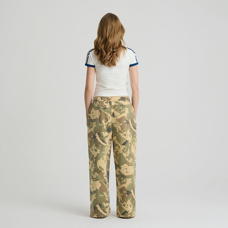 T-shirt z nadrukiem o kroju slim NOWEAR