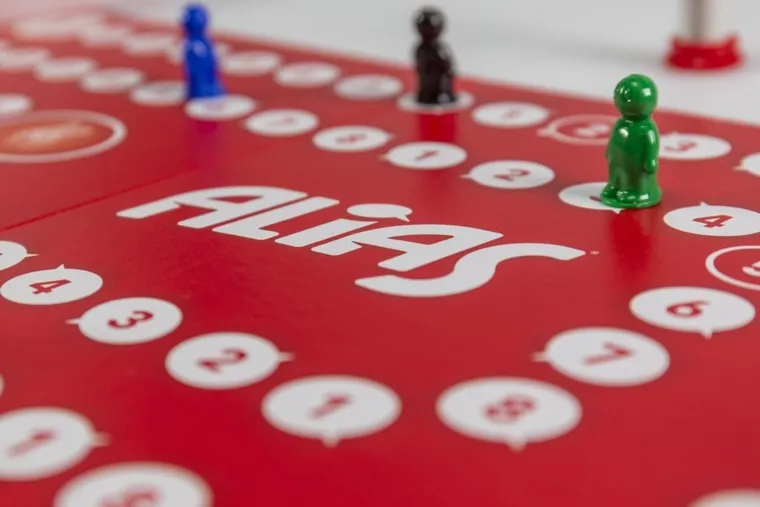 Tactic, Alias Original, gra towarzyska