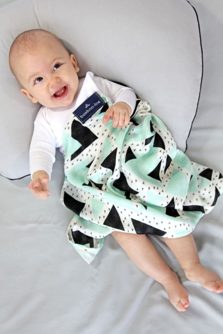 Texpol, Trójkąty miętowe, pieluszka bambusowa, 75-75 cm, 170g