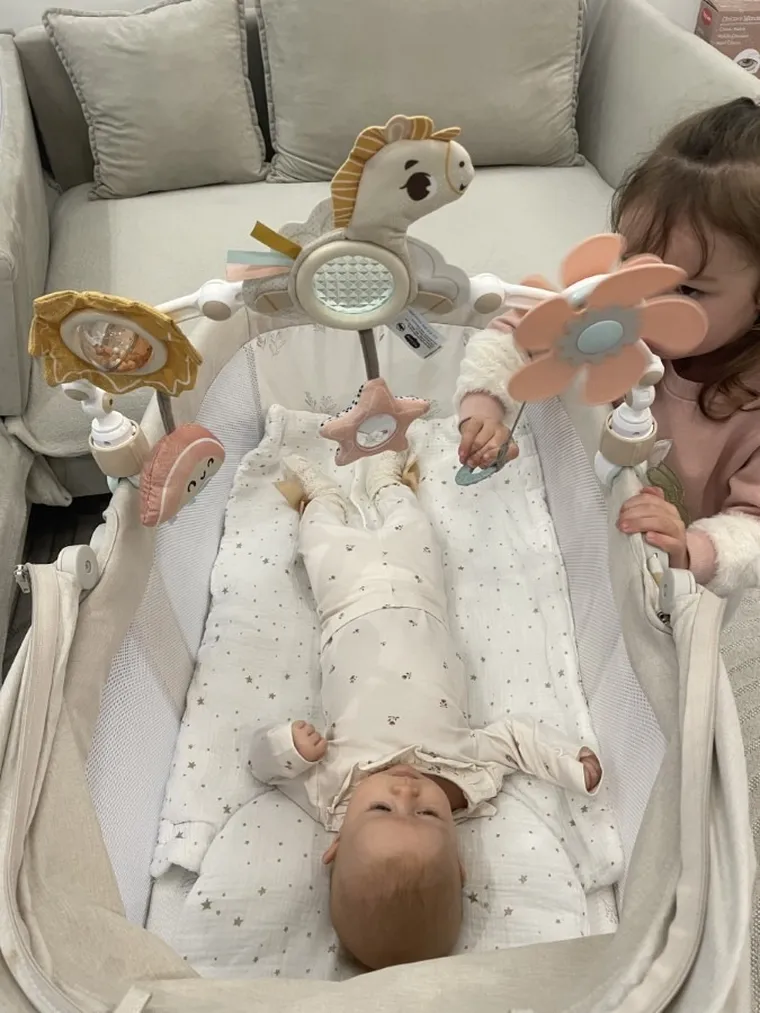 Tiny Love, Kraina Jednorożca, łuk z zabawkami