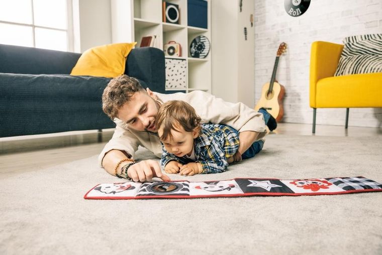 Tiny Love, Tiny Rockers, dwustronna książeczka interaktywna