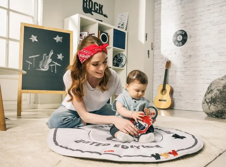 Tiny Love, Tiny Rockers, mata edukacyjna z pałąkami