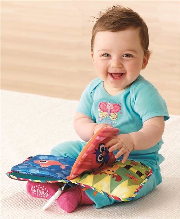 Tomy, Lamaze, książeczka odkrywcy materiałowa