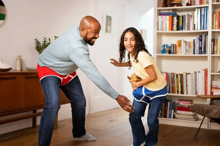 Tomy, Pełne gacie, gra familijna