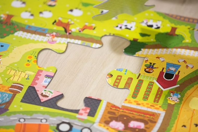 Trefl, Little Planet, Na wsi, pierwsze giga puzzle