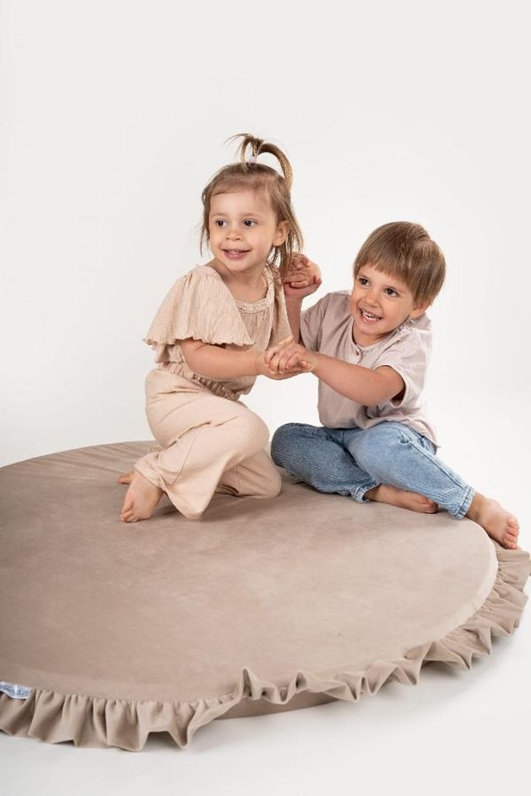 tupti.wood, mata piankowa z falbanką, beżowa