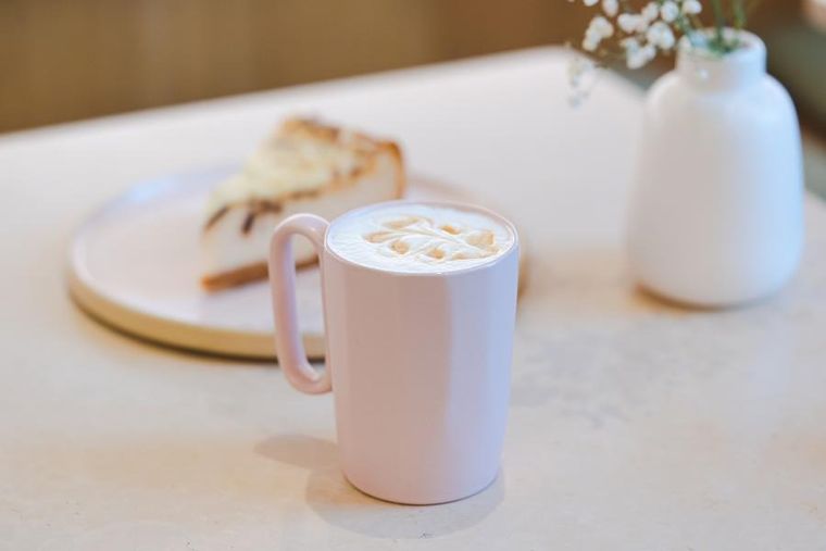 Vialli Design, dwa kubki ceramiczne z uszkiem, 250 ml, Fuori rożowe