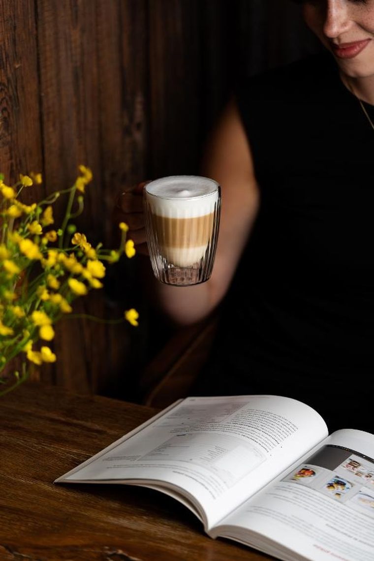 Vialli Design, Livio Duo, komplet 2 szklanek z uchem z podwójną ścianką, 250 ml