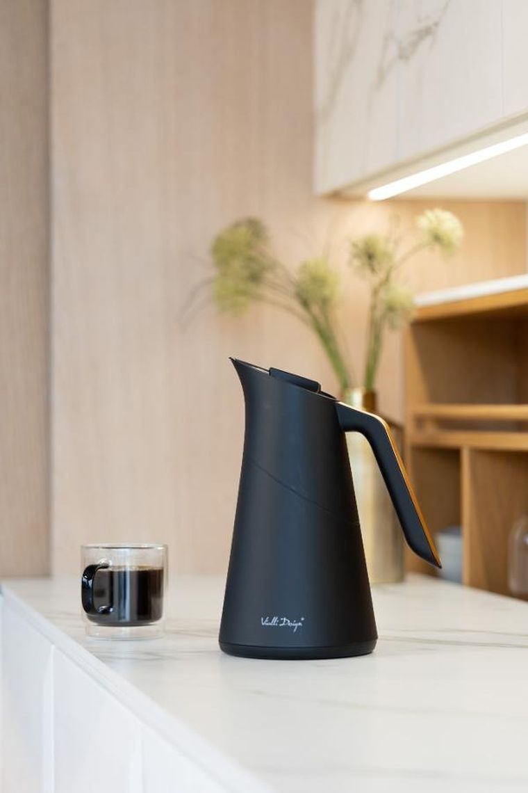 Vialli Design, termos z wkładem szklanym Soho, 1l, czarno-złoty