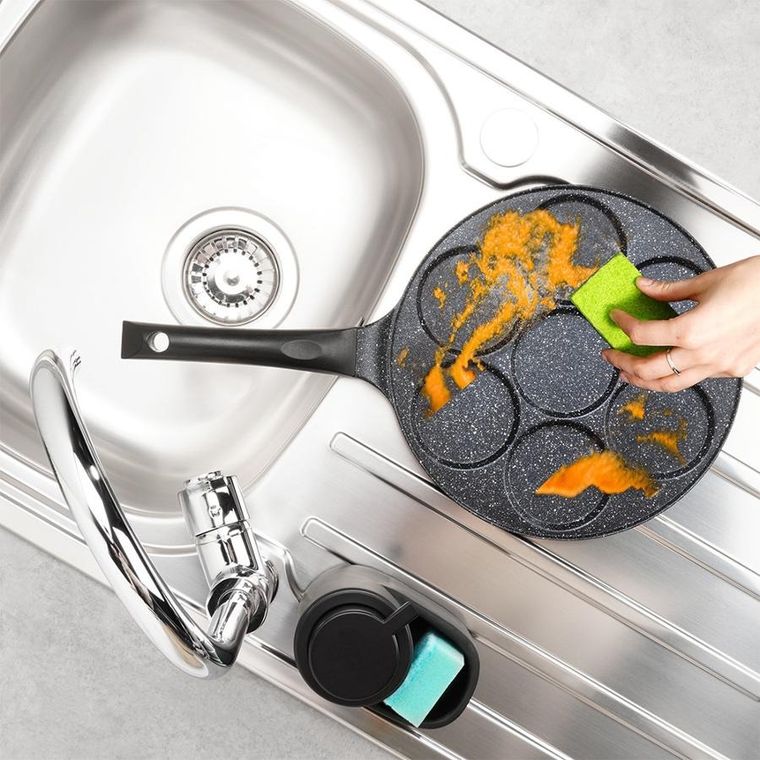 Vilde, Basic Line, patelnia do jajek, granitowa, 7 otworów, 26 cm