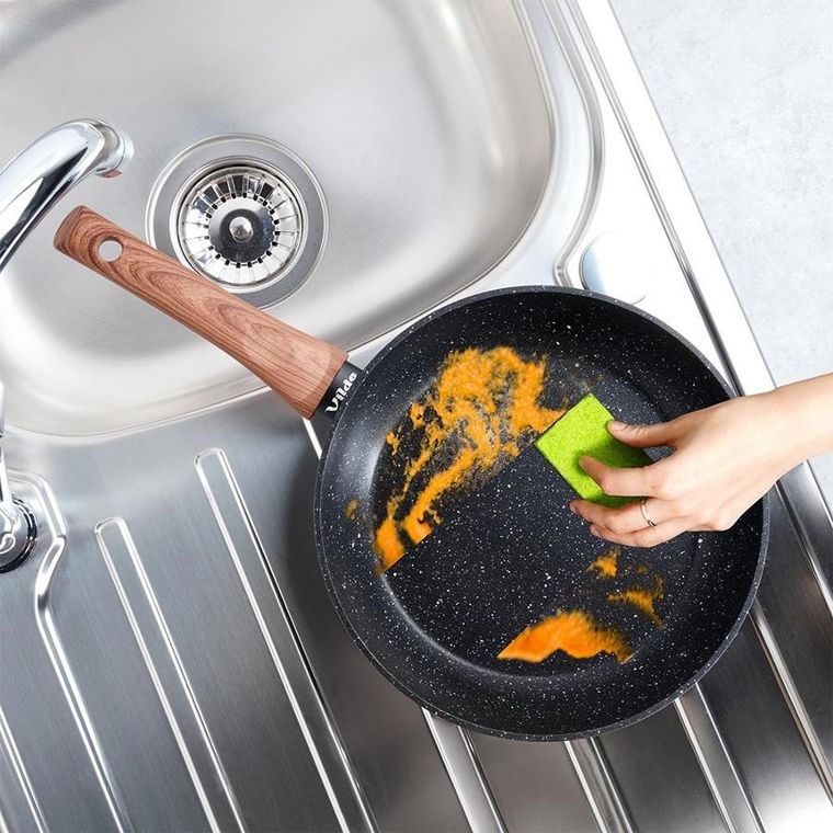 Vilde, Black&Wood, patelnia granitowa, 24 cm