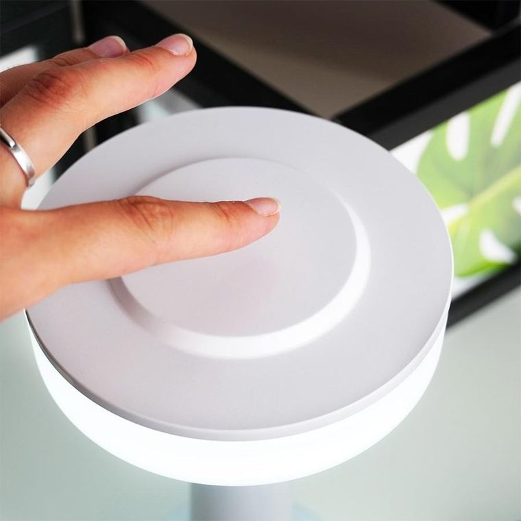 Vilde, lampka stołowa LED bezprzewodowa, biała, 3 tryby świecenia, 21 cm