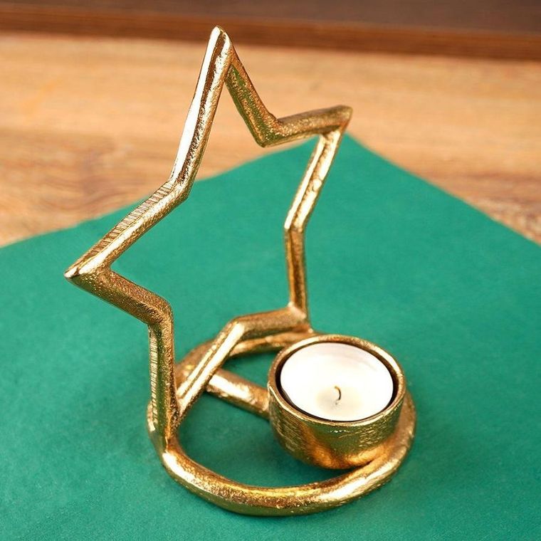 Vilde, świecznik na świeczkę tealight, aluminiowy złoty gwiazda, 15.5 cm