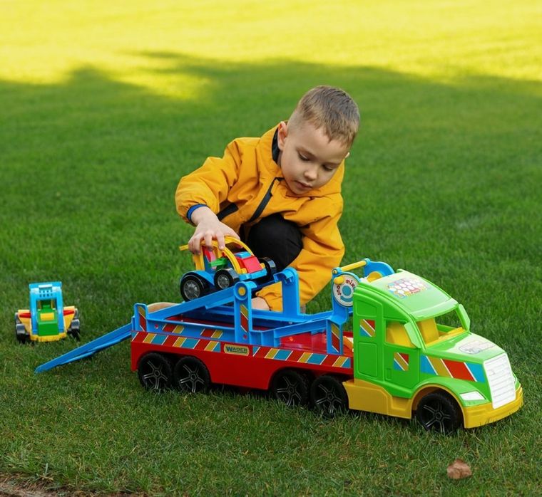 Wader, Magic Truck Basic, ciężarówka laweta z pojazdami buggy