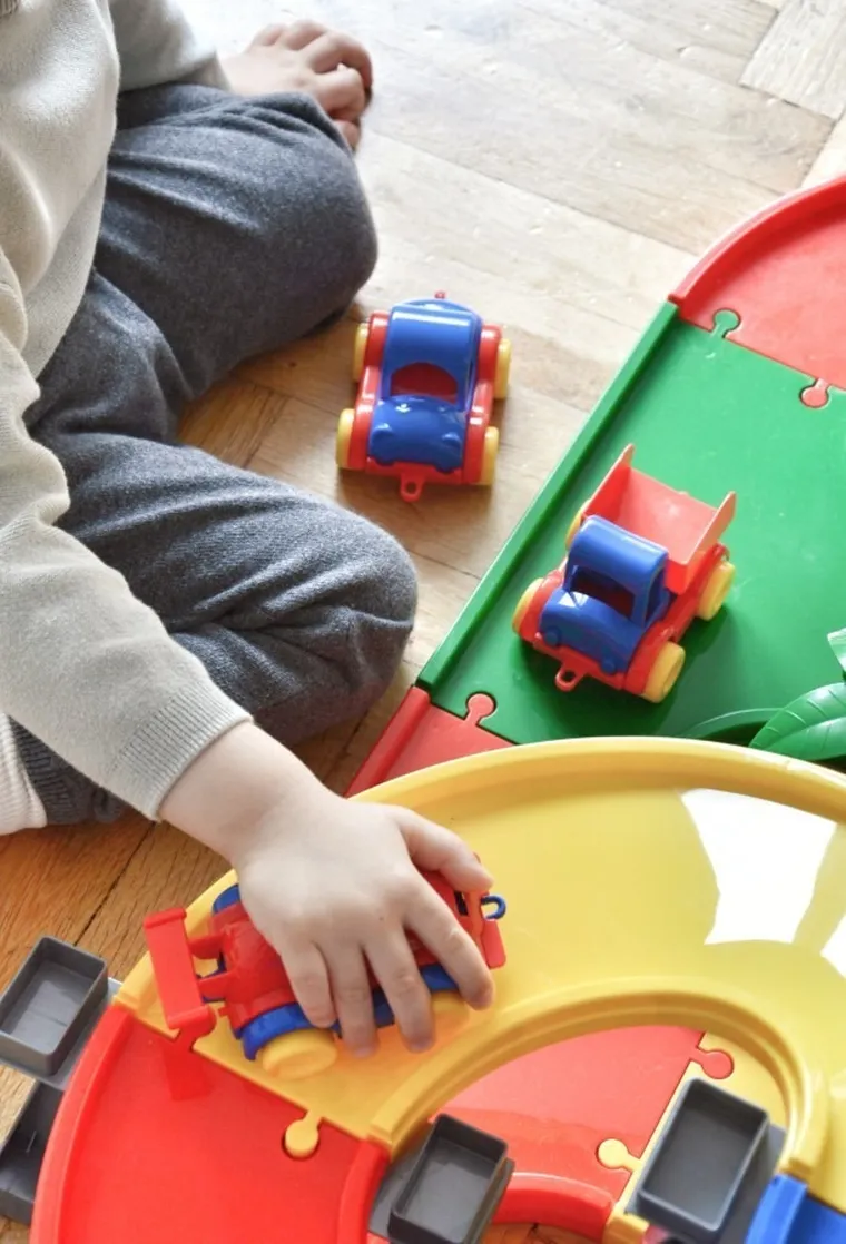 Wader, Play Tracks Garage, garaż 3-poziomowy z windą